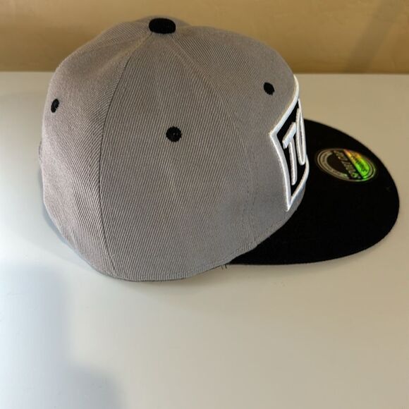 Tokyo SnapBack Logo Baseball Cap - Picture 7 of 10